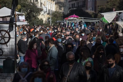 Ambiente a media mañana en Ribera de Curtidores.