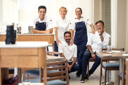 La familia Sánchez, de Los Marinos José. (Arriba) Pablo, Ana y Laura. José sentado y Marcos, abajo.