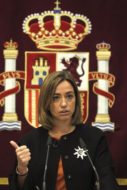 Carme Chacón, durante la rueda de prensa.