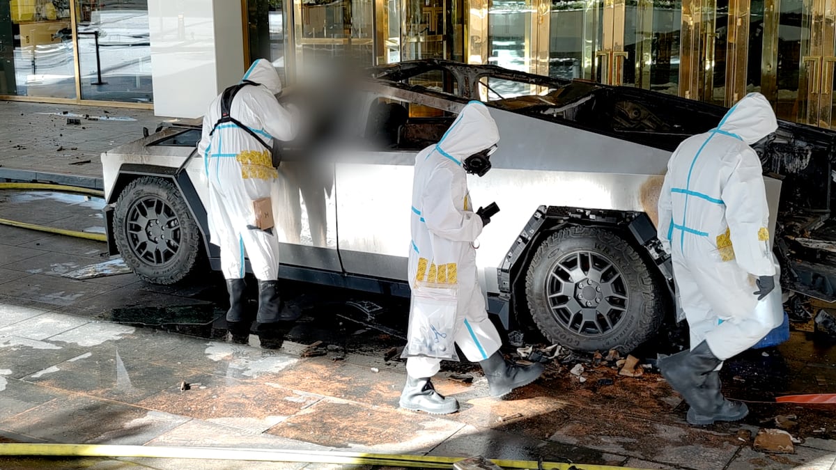 El soldado que se suicidó en un Cybertruck en Las Vegas consultó a ChatGPT cómo detonar explosivos | Tecnología El soldado que se suicidó en un Cybertruck en Las Vegas consultó a ChatGPT cómo detonar explosivos | Tecnología