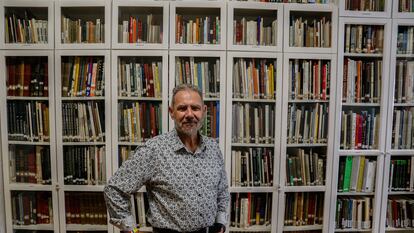 Enrique Sanz Ramírez, presidente de la Real Sociedad Fotográfica, en la sede de la asociación el 18 de julio.