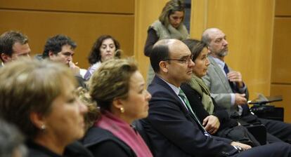 El púbico participó activamente en el debate posterior a la mesa redonda.