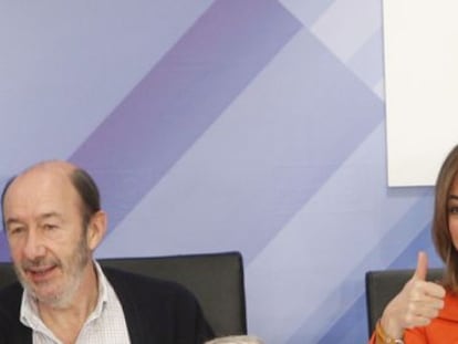 Rubalcaba y Chac&oacute;n durante el comit&eacute; federal.