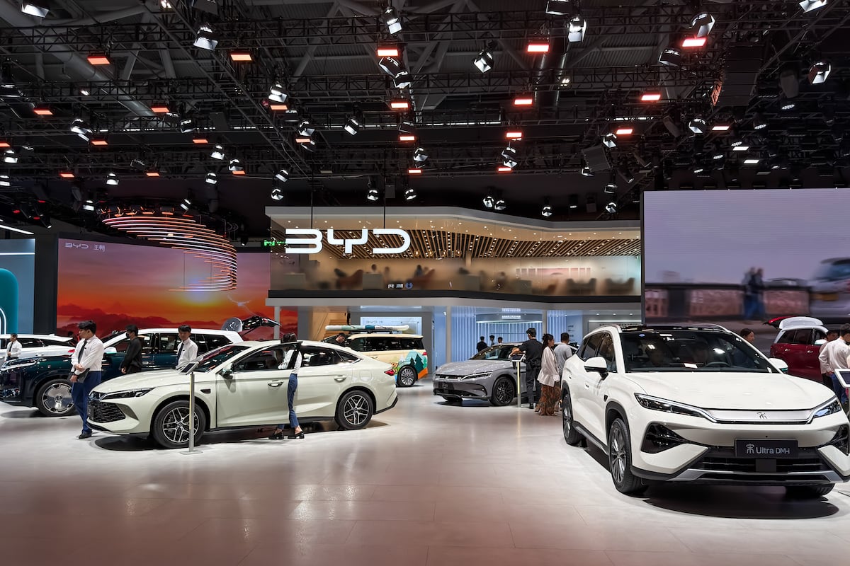 La china BYD eleva beneficios por primera vez en cinco trimestres gracias a la exportación