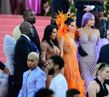 Kanye West junto a la familia Kardashian, el 6 de mayo de 2019, cuando estaba casado con Kim Kardashian, en la gala del Met, en Nueva York.