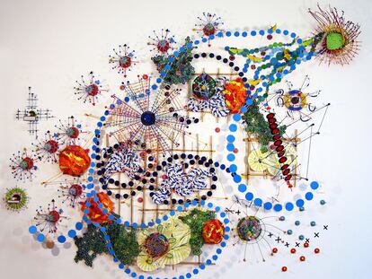 La pieza <i>The perfect dance,</i> de Nathalie Miebach.