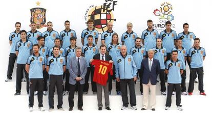 Mariano Rajoy visita a la selección en su sede de las Rozas.