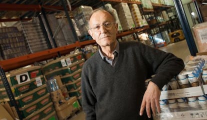 Jordi Peix, en un almacén del Banco de los Alimentos.