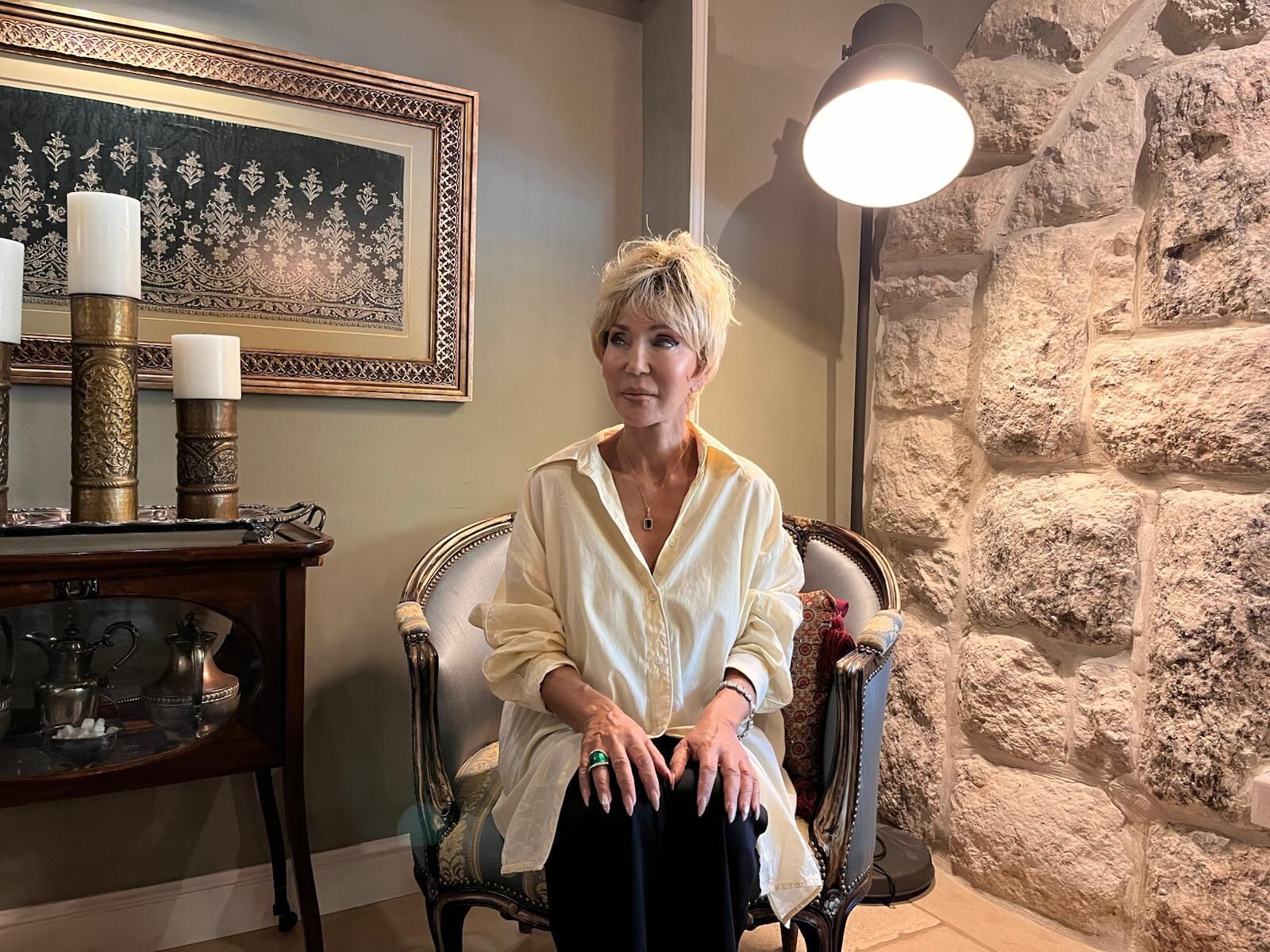Irit Oren Gundars, en su casa en Reut, en el centro de Israel, el pasado 27 de septiembre