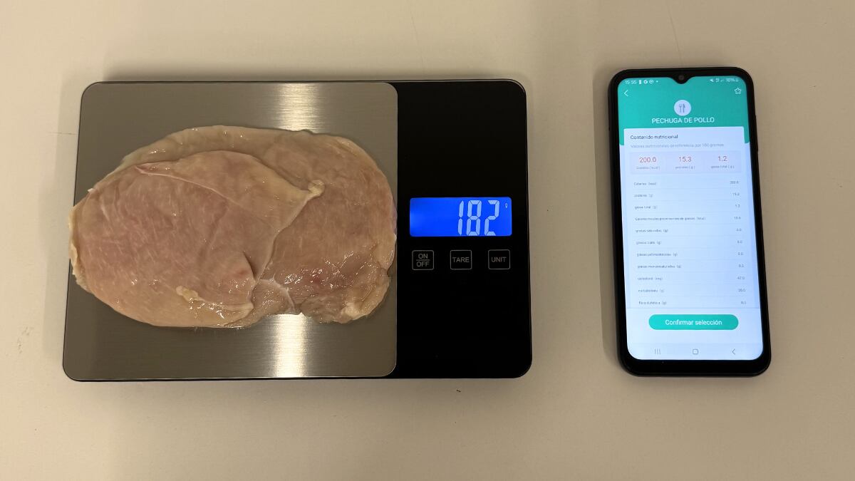Prueba con la báscula de cocina inteligente Smartia K265H y su app nutricional Ailink.