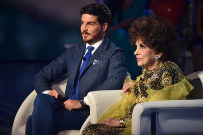 Gina Lollobrigida y Andrea Piazzolla durante un programa de televisión en Roma, en septiembre de 2019.