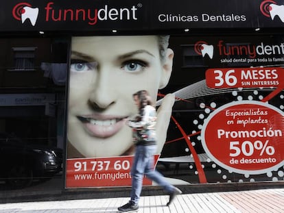 Fachada de una clínica Funnydent en Fuenlabrada (Madrid).