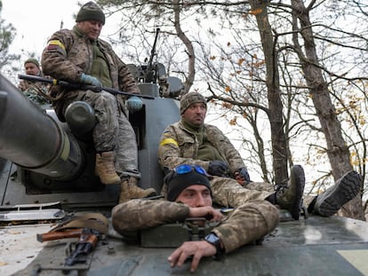Una unidad de artillería del frente de Jersón, el viernes a las afueras de la provincia ucrania.