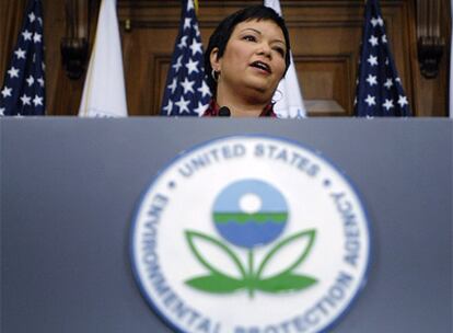 La administradora de la Agencia para la Protección del Medioambiente, Lisa Jackson, durante la rueda de prensa.