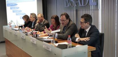 Los participantes en la jrnada Pol&iacute;ticas activas contra la corrupci&oacute;n, organizada por Esade y la Fundaci&oacute;n Seres.