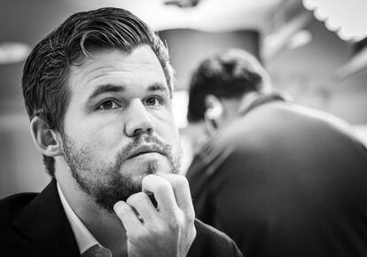 Magnus Carlsen durante la Copa Sinquefiedl 2019 en San Luis (Misuri, EEUU)