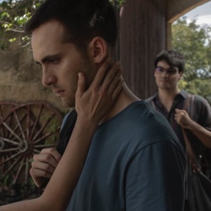 Bruna Cusí, Ricardo Gómez y Eneko Sagardoy, en 'Mía y Moi'.