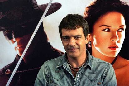 Antonio Banderas, en la presentación de <i>La leyenda del Zorro</i><b>, ayer en Madrid.</b>