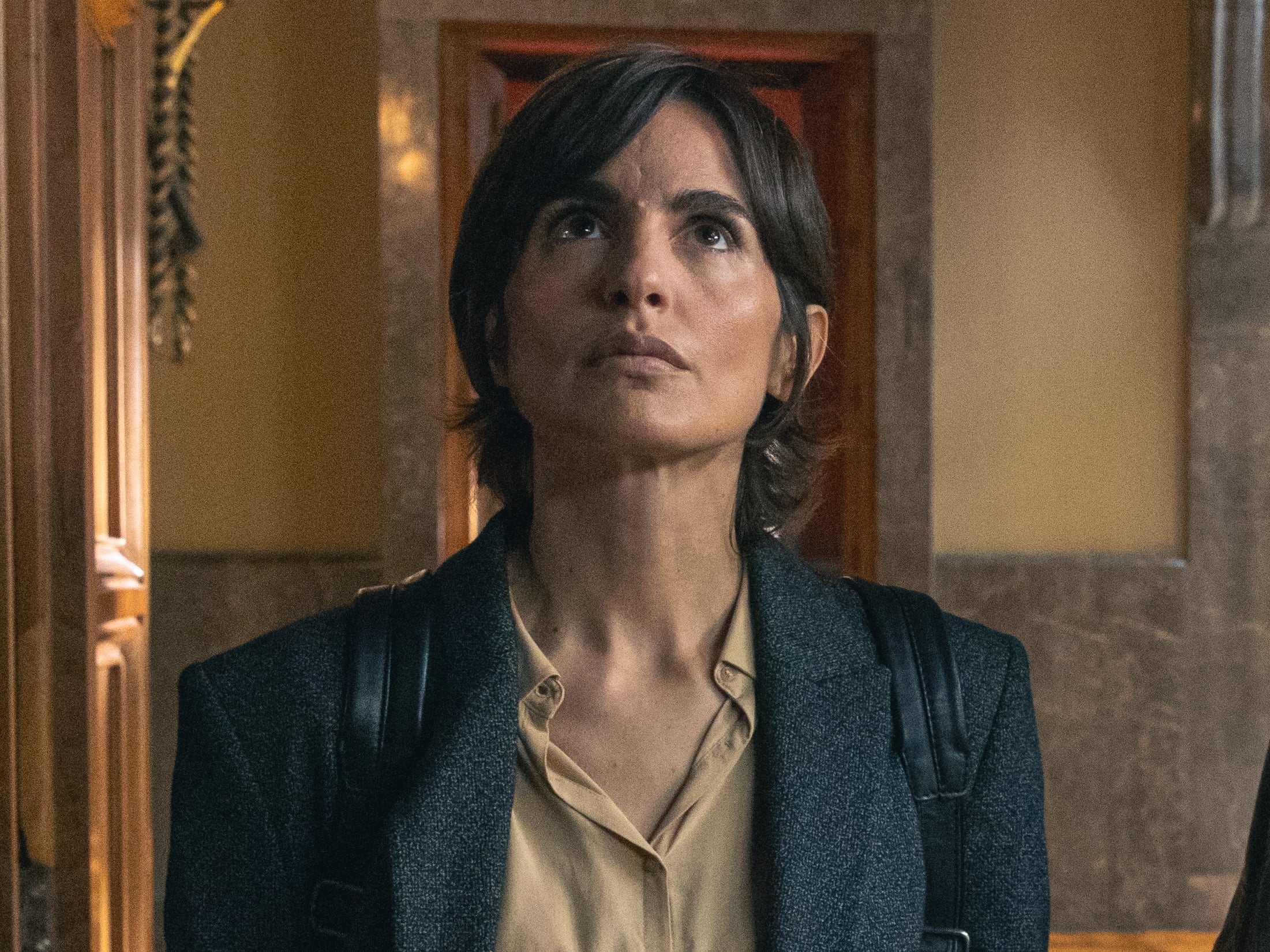 Verónica Echegui, en el segundo episodio de 'Ciudad de sombras'.