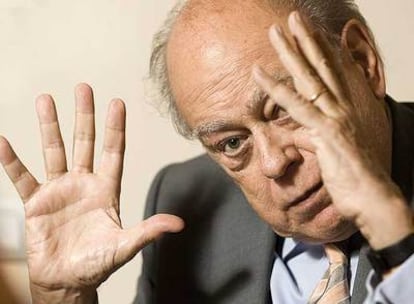 Un gesto de Jordi Pujol, durante la entrevista concedida a este periódico.