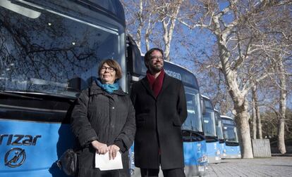 La delegada de Medio Ambiente y Movilidad, In&eacute;s Saban&eacute;s, acompa&ntilde;ada del gerente de la EMT, &Aacute;lvaro Fern&aacute;ndez Heredia.