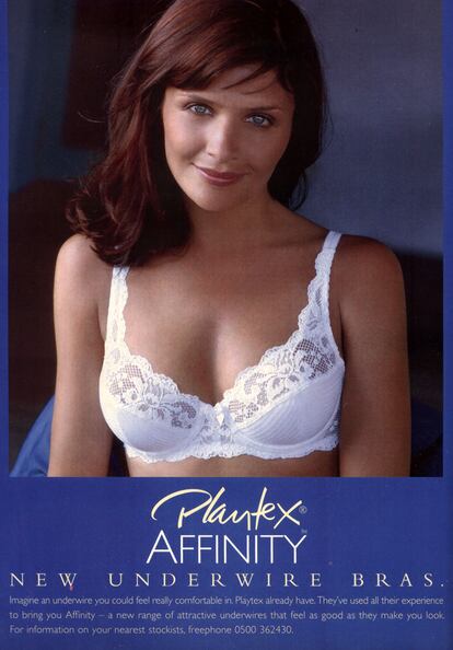 La modelo Helena Christensen anunciando Playtex.