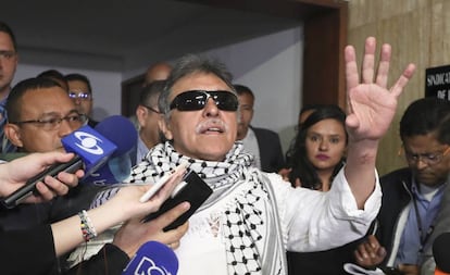 El exguerrillero de las FARC Jesús Santrich, tras tomar posesión en el Congreso colombiano.