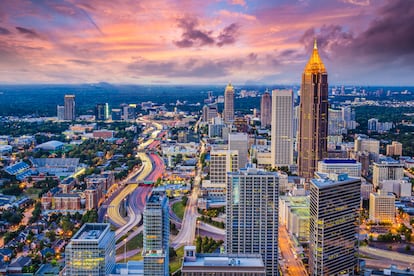 Vista aérea del centro de Atlanta, la capital del Estado de Georgia. 