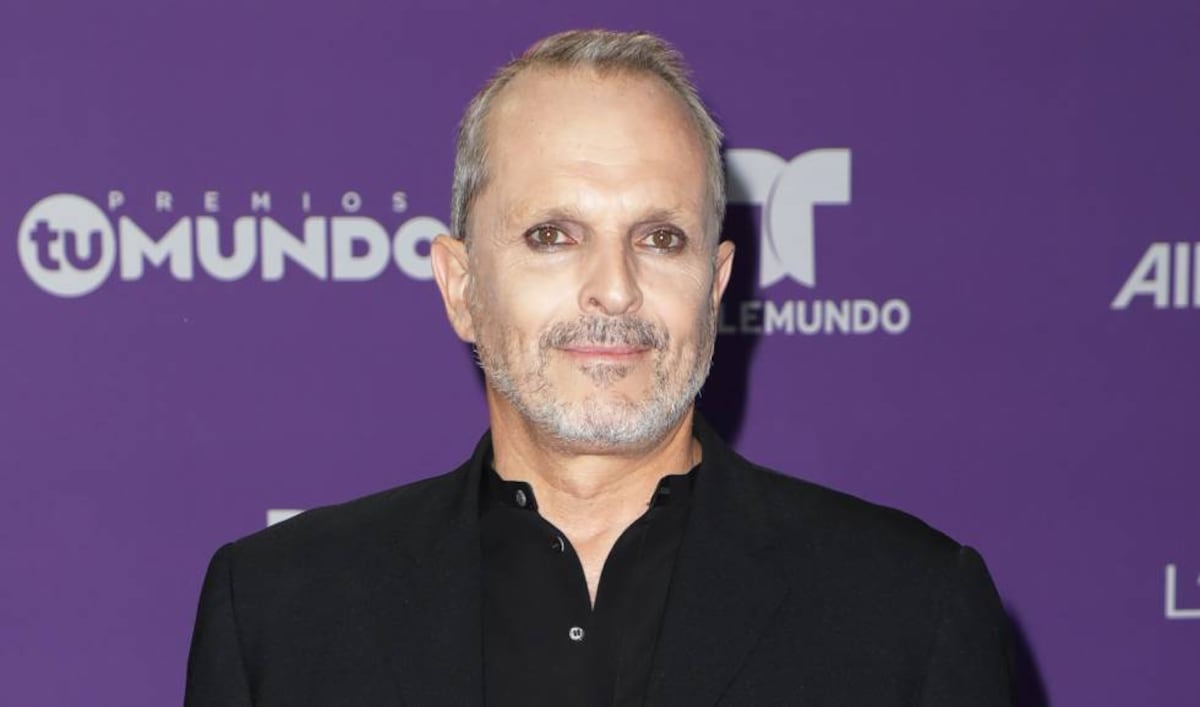 Miguel Bosé, 43 años sobre un escenario y el enfado de su padre | Gente |  EL PAÍS