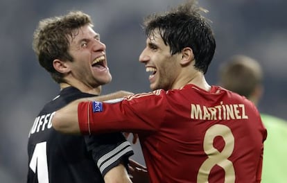 Müller y Javi Martínez, tras eliminar al Juventus.