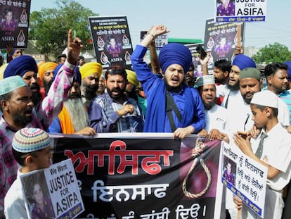 Protesta este sábado en Amritsar (India) por la violación y asesinato de una niña de ocho años.