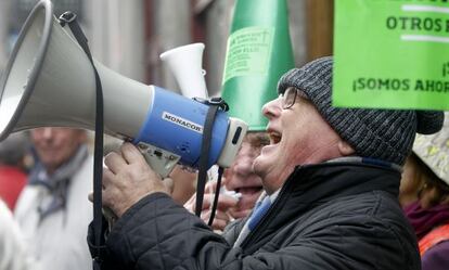 Protestas en la Audiencia Nacional por la crisis de Bankia.