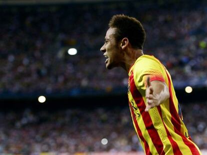 Bar&ccedil;a&#039;s Neymar celebrates after scoring the equalizer against Atl&eacute;tico. 