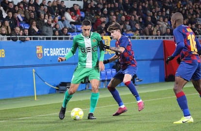 Un partido entre el Cornellà y el Barça B.