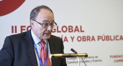 Luis María Linde de Castro, en el foro de la UIMP, el 6 de julio de 2016.