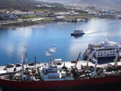 El arrastrero 'Echizen Maru', que opera para Newsan Food, en el puerto de Ushuaia, en Tierra de Fuego (Argentina). 