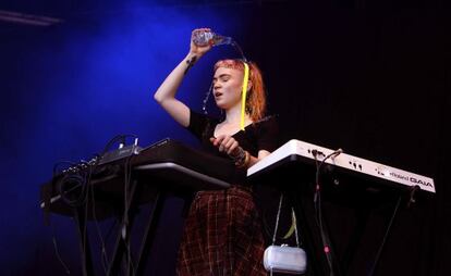 La cantante, compositora y directora Claire Boucher, conocida artísticamente por Grimes.