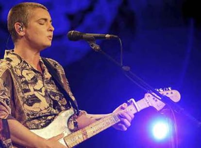 La cantante irlandesa Sinéad O'Connor, durante el concierto del pasado miércoles en Barcelona.