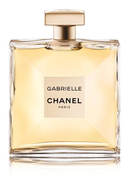 Gabrielle de Chanel es el nuevo perfume de la maison francesa inspirado en la propia diseñadora. El perfume está creado en torno a cuatro flores blancas. El envase de 100 ml cuesta 137 euros.