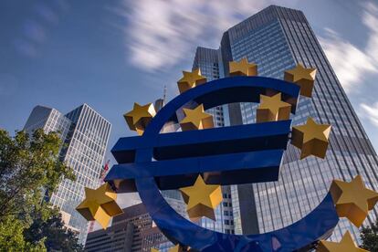 Exterior del Banco Central Europeo, en Fráncfort, la entidad que regula la política económica y monetaria de la UE.