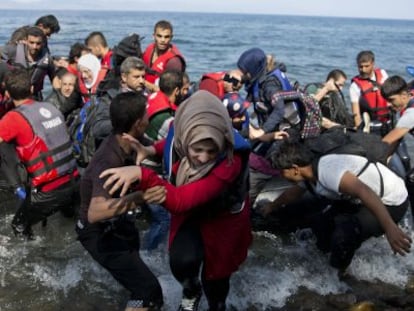 Refugiados e inmigrantes llegan a la isla griega de Lesbos 
