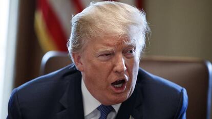 Donald Trump em reunião de Governo