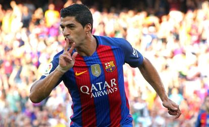 Luis Su&aacute;rez celebra un gol en la primera jornada de Liga.