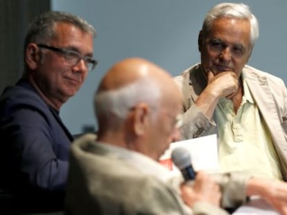 Juan Cruz presenta su libro &#039;Toda la vida preguntando&#039; junto con Emilio Lled&oacute; y Juan Ram&oacute;n Lucas.