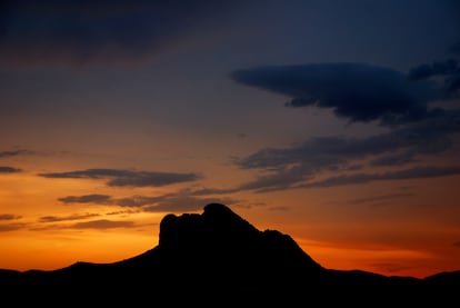 Silueta de la Peña de los Enamorados, la montaña sagrada de la población de Antequera durante el Neolítico. 