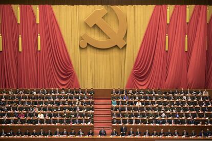 El presidente de China, Xi Jinping, preside la 19ª ceremonia del Congreso del Partido Comunista de China en el Gran Salón del Pueblo en Pekín, el 18 de octubre de 2017.