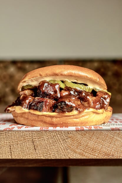 Uno de los platos estrella de New York Burger, la hamburguesa 'brisket tower' 2.0.