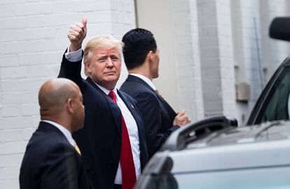 Trump arrives for his meeting with Congressional leader Ryan in Washington.