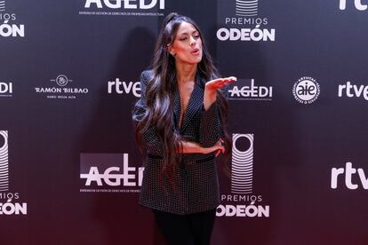 La actriz y cantante Tini Stoessel, antes de la gala.