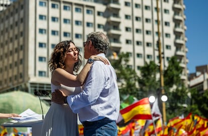 Alberto Núñez Feijóo e Isabel Díaz Ayuso, en una manifestación contra el Gobierno celebrada en Madrid el pasado 8 de junio.